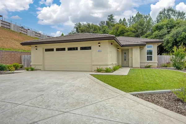 Property Slideshow image 2 of 13 | 1814 goldstone ave, Jackson, CA, 95642