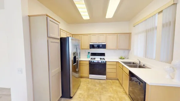 Property Slideshow image 3 of 22 | 4034 sylvan glen ln, Roseville, CA, 95747