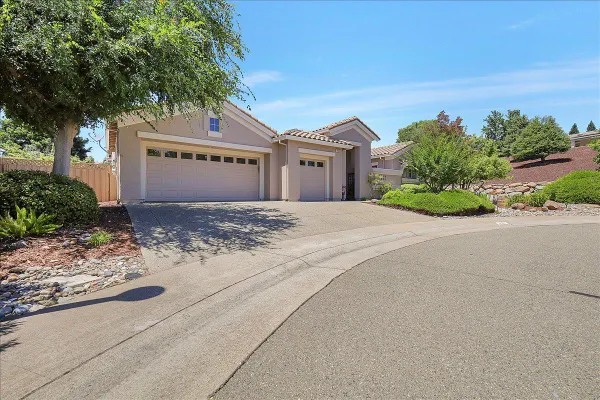 Property Slideshow image 2 of 45 | 430 trellis ct, Lincoln, CA, 95648