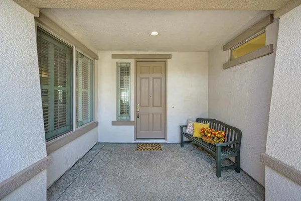 Property Slideshow image 3 of 39 | 2229 longspur loop, Lincoln, CA, 95648