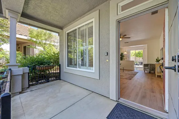 Property Slideshow image 3 of 47 | 7089 stagecoach cir, Roseville, CA, 95747