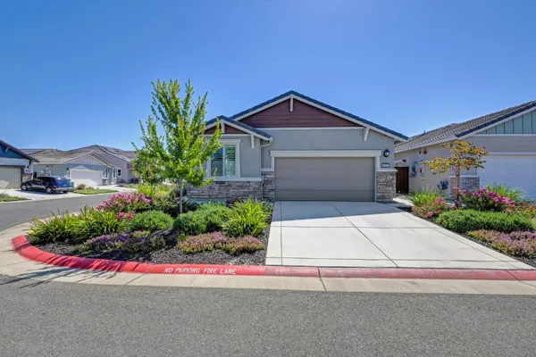 Property Slideshow image 3 of 55 | 8952 cerro vista dr, El Dorado Hills, CA, 95762