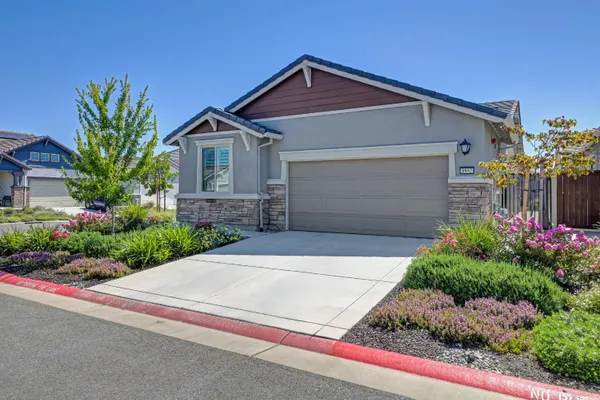 Property Slideshow image 2 of 55 | 8952 cerro vista dr, El Dorado Hills, CA, 95762