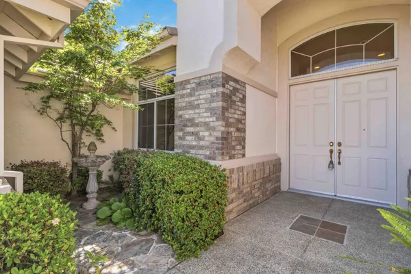 Property Slideshow image 3 of 51 | 209 strongbox ct, Roseville, CA, 95747
