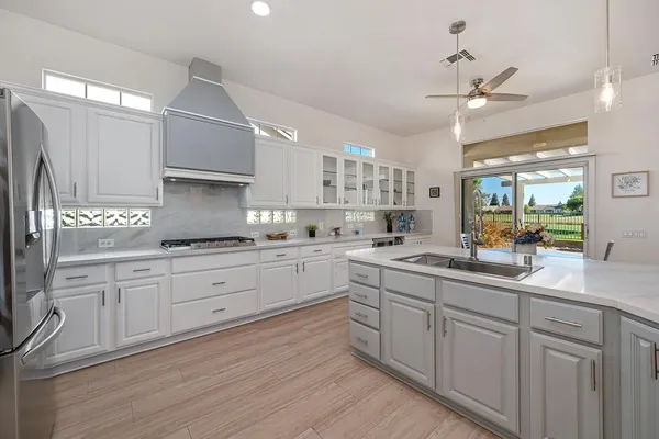 Property Slideshow image 3 of 48 | 7576 whistlestop way, Roseville, CA, 95747