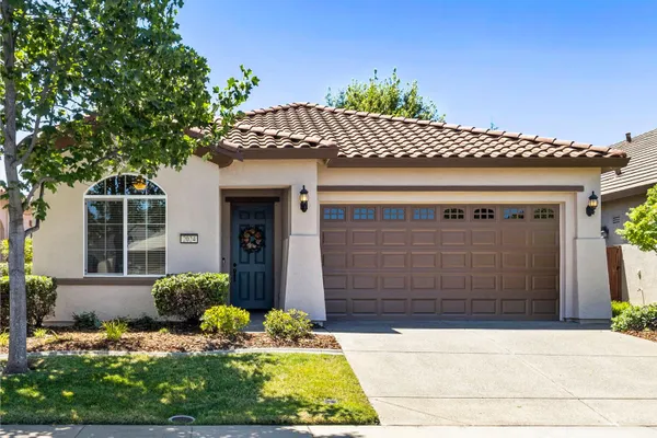 Property Slideshow image 2 of 64 | 2024 abby gate dr, Roseville, CA, 95747