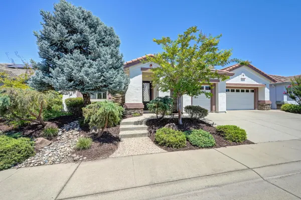 Property Slideshow image 2 of 47 | 714 canyon oak ln, Lincoln, CA, 95648