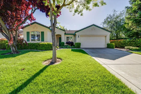 Property Slideshow image 2 of 41 | 2713 robinson creek ln, Elk Grove, CA, 95758