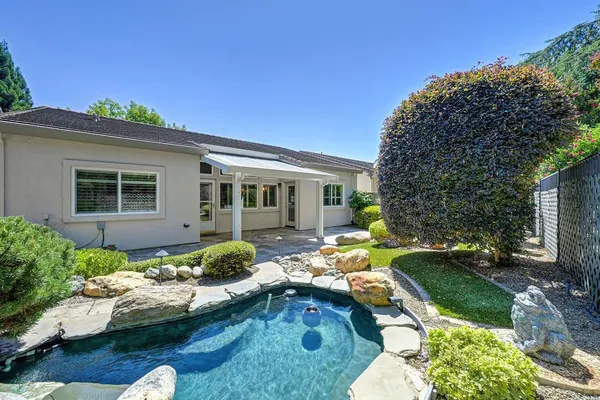 Property Slideshow image 2 of 74 | 752 diamond glen cir, Folsom, CA, 95630
