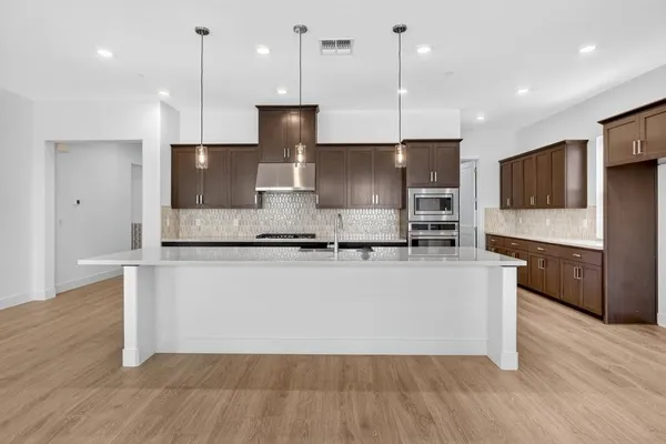 Property Slideshow image 2 of 45 | 1384 alpine way, Lincoln, CA, 95648
