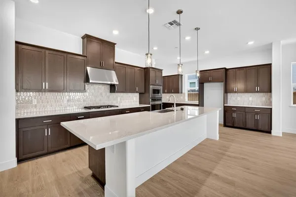 Property Slideshow image 3 of 45 | 1384 alpine way, Lincoln, CA, 95648