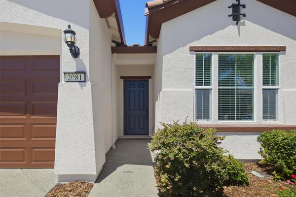 Property Slideshow image 2 of 58 | 2081 abby gate dr, Roseville, CA, 95747
