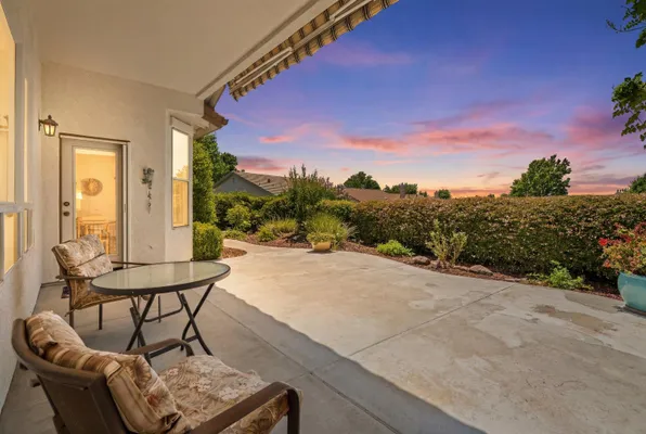 Property Slideshow image 2 of 47 | 4347 newland heights dr, Rocklin, CA, 95765