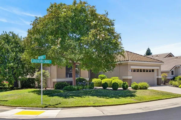 Property Slideshow image 2 of 56 | 101 southern cross ct, Roseville, CA, 95747
