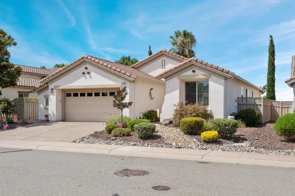 Property Slideshow image 2 of 22 | 2060 laurelhurst ln, Lincoln, CA, 95648