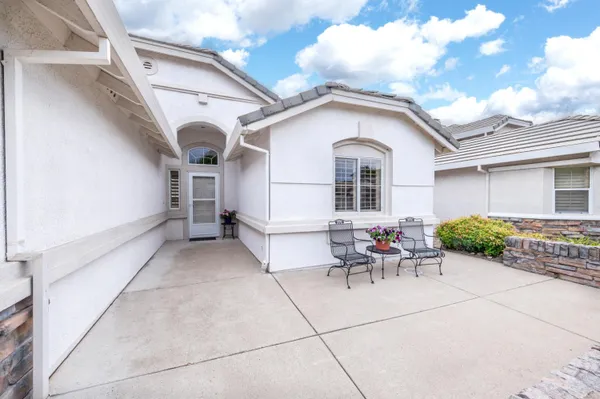 Property Slideshow image 2 of 32 | 7232 delta breeze ln, Roseville, CA, 95747
