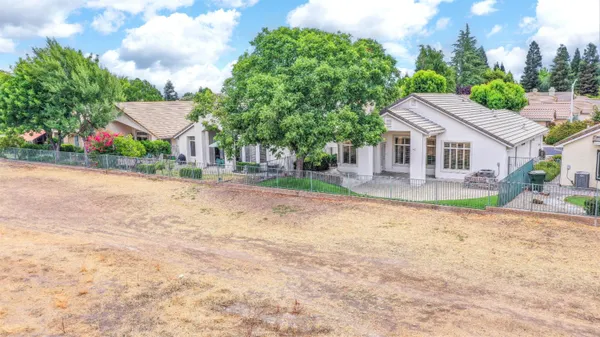 Property Slideshow image 3 of 32 | 7232 delta breeze ln, Roseville, CA, 95747