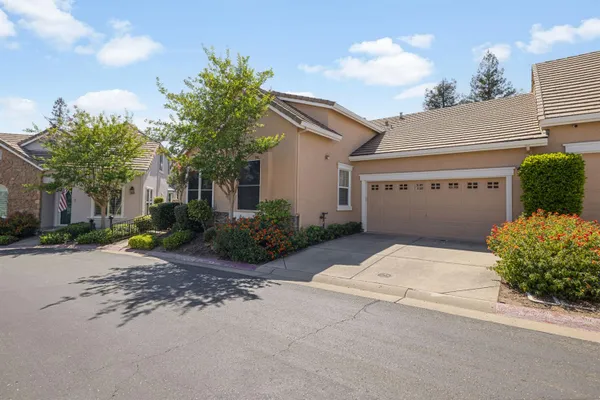 Property Slideshow image 2 of 35 | 3826 park dr, El Dorado Hills, CA, 95762