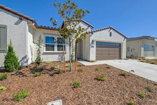 Property Slideshow image 3 of 45 | 4252 meadow crest dr, Folsom, CA, 95630