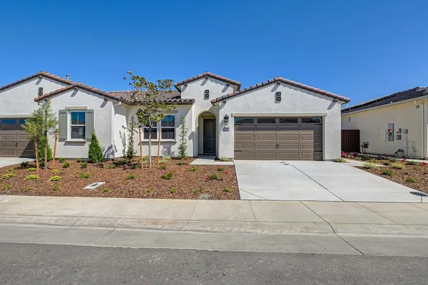 Property Slideshow image 2 of 45 | 4252 meadow crest dr, Folsom, CA, 95630