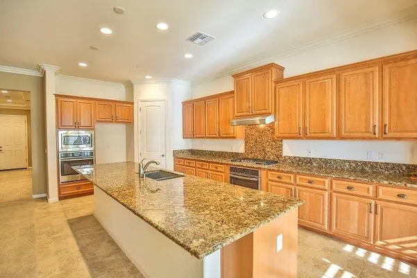 Property Slideshow image 3 of 29 | 3 calatabiano pl, Sacramento, CA, 95834