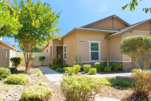 Property Slideshow image 2 of 38 | 1242 shady pines st, Manteca, CA, 95336