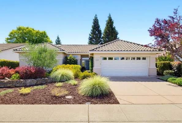 Property Slideshow image 2 of 46 | 5033 dreamgarden loop, Roseville, CA, 95747