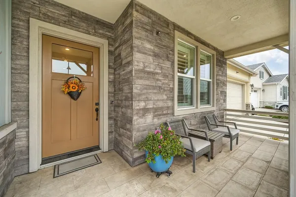 Property Slideshow image 2 of 59 | 1350 laurel dr, Manteca, CA, 95336