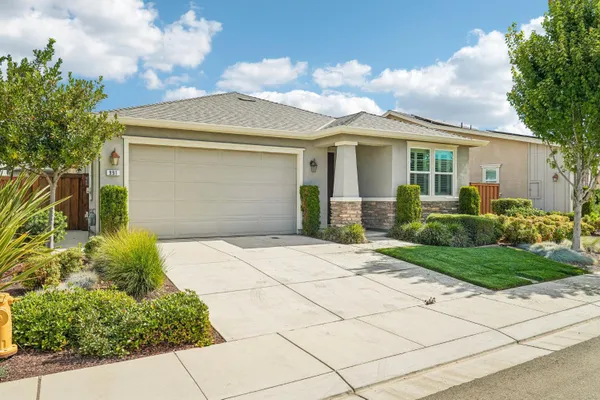 Property Slideshow image 2 of 34 | 991 camborne dr, Manteca, CA, 95336