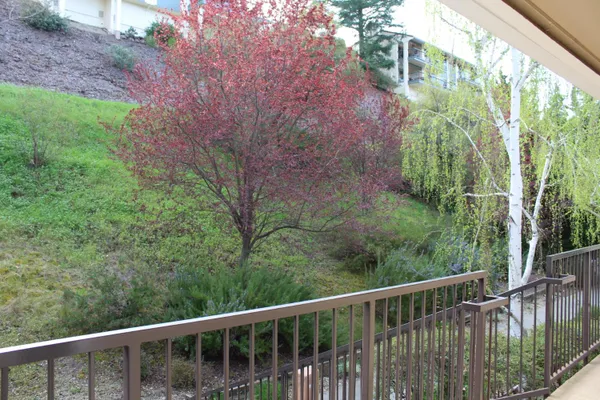 Property Slideshow image 3 of 21 | 1405 ptarmigan dr 2, Walnut Creek, CA, 94595