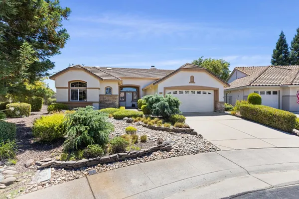 Property Slideshow image 2 of 51 | 741 johnny fry ct, Roseville, CA, 95747