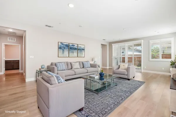 Property Slideshow image 3 of 34 | 991 camborne dr, Manteca, CA, 95336