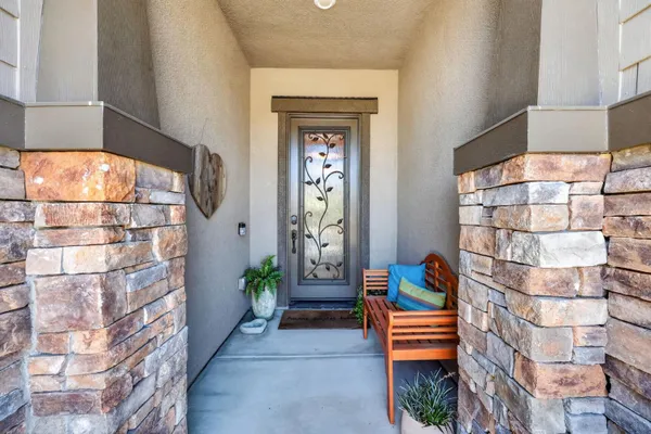 Property Slideshow image 2 of 79 | 5112 hollister loop, El Dorado Hills, CA, 95762