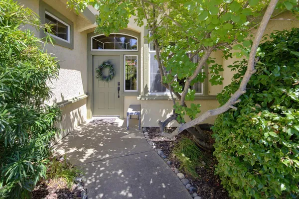 Property Slideshow image 3 of 65 | 216 navarretia ct, Roseville, CA, 95747