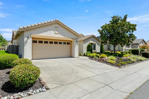 Property Slideshow image 2 of 67 | 1486 rose bouquet dr, Lincoln, CA, 95648