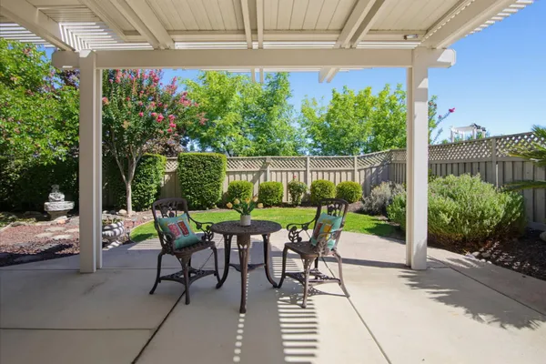 Property Slideshow image 2 of 26 | 1684 andover ln, Lincoln, CA, 95648