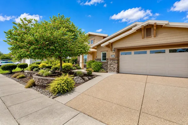 Property Slideshow image 2 of 50 | 1281 longhorn ln, Lincoln, CA, 95648