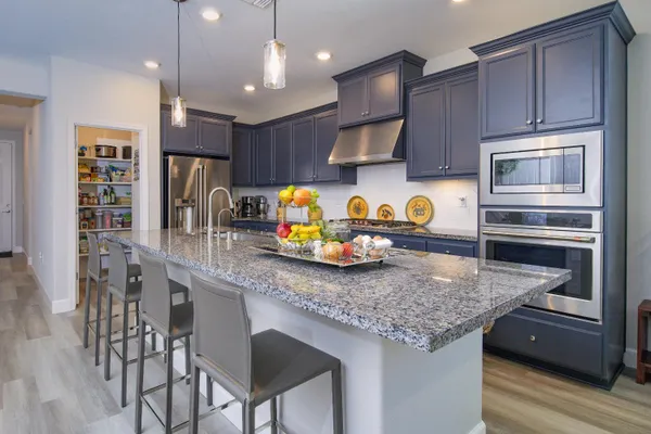 Property Slideshow image 3 of 63 | 484 pinehurst st, Manteca, CA, 95336