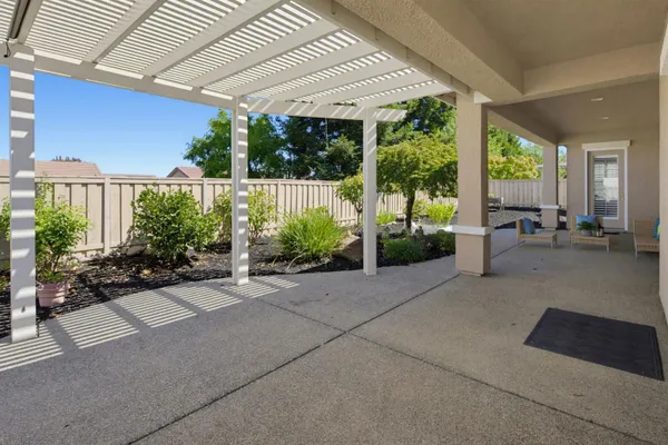 Property Slideshow image 2 of 45 | 1890 homewood ln, Lincoln, CA, 95648