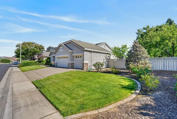 Property Slideshow image 2 of 52 | 8149 stagecoach cir, Roseville, CA, 95747