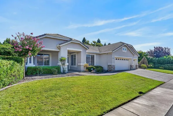 Property Slideshow image 3 of 52 | 8149 stagecoach cir, Roseville, CA, 95747