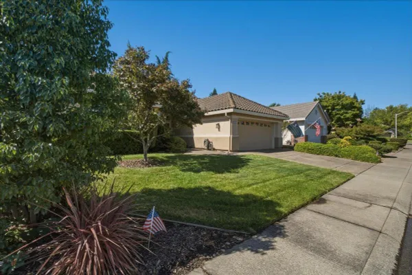 Property Slideshow image 2 of 32 | 4232 enchanted cir, Roseville, CA, 95747