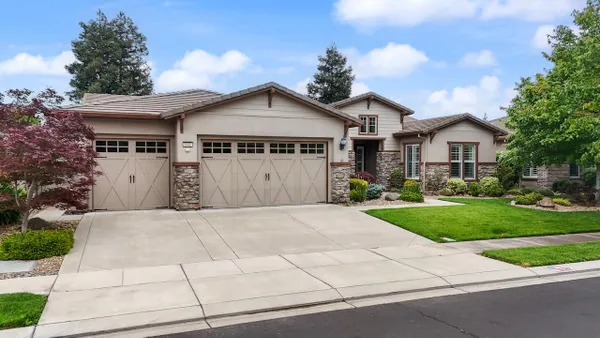 Property Slideshow image 3 of 99 | 2442 pepper tree ln, Manteca, CA, 95336