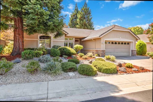 Property Slideshow image 2 of 33 | 5001 dreamgarden loop, Roseville, CA, 95747