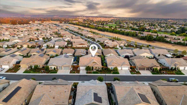 Property Slideshow image 3 of 63 | 827 lodge way, Lincoln, CA, 95648