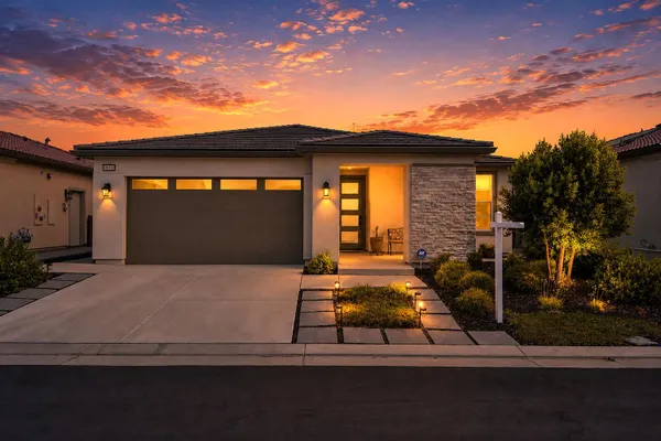 Property Slideshow image 2 of 51 | 1816 cresthaven st, Brentwood, CA, 94513
