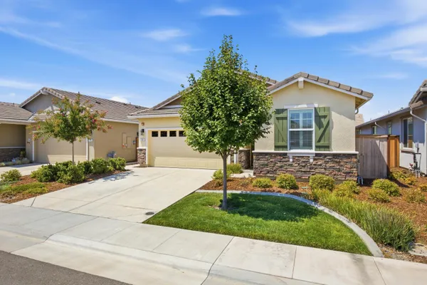 Property Slideshow image 3 of 55 | 1064 trout creek ln, Lincoln, CA, 95648
