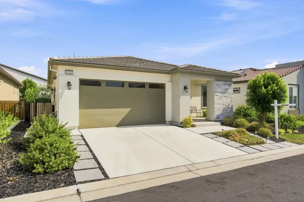 Property Slideshow image 3 of 51 | 1816 cresthaven st, Brentwood, CA, 94513