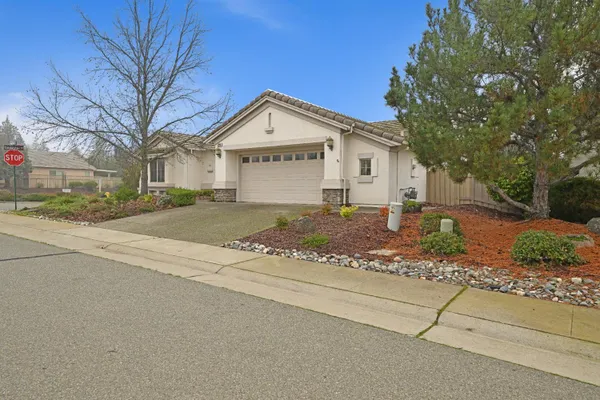 Property Slideshow image 2 of 33 | 2240 prairie view ln, Lincoln, CA, 95648