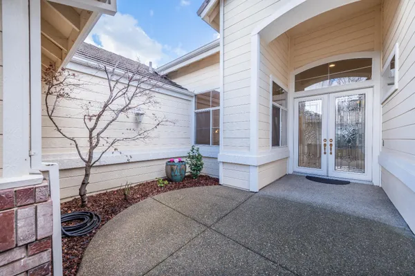 Property Slideshow image 3 of 37 | 4317 napa loop, Roseville, CA, 95747